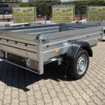 ALFA 12013MN.75L egytengelyes, 2,0x1,25m méretű, 750kg fék nélküli, laprugós mellsőkerekes fix oldalfalas nyitott utánfutó