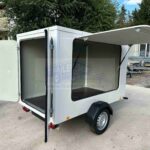 ALFA-B Modulo 22516MPK.75.2 egytengelyes fékezett zárt utánfutó, 2 hátsó ajtóval, 1 oldal ajtóval, 1 fix oldalfallal