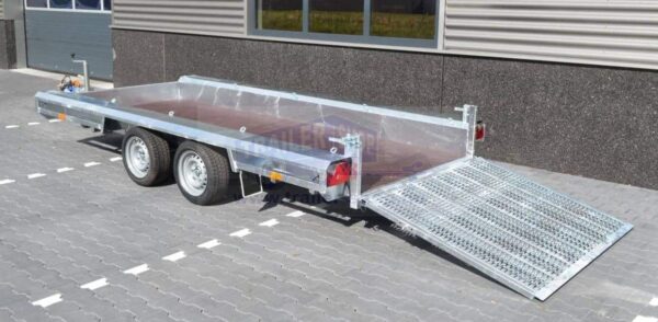 ALFA-T (VLEMMIX) 44018MVG.270/G kéttengelyes, 4,0×1,8m méretű, 2700kg, fékezett, alsókerekes, síkplatós, gépszállító utánfutó, tréler felhajtó rámpával