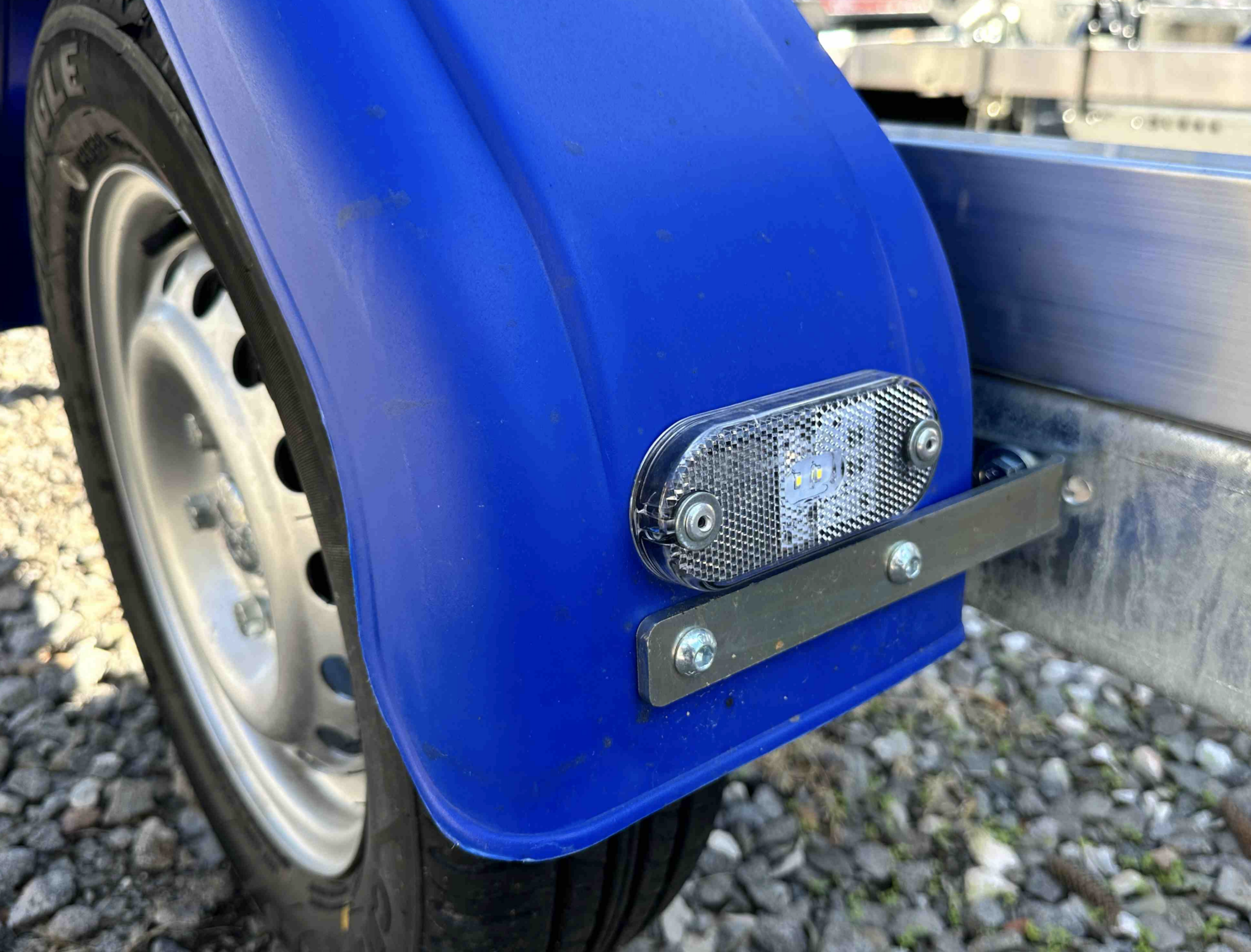 Helyzetjelző, LED csónak sárvédő>1600mm fölött B0014