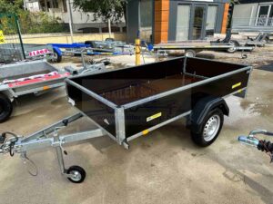 ALFA 13015MN.75F egytengelyes fékezetlen mellsőkerekes fix playwood oldalfalas nyitott utánfutó