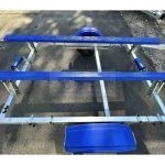 Műanyag borítású párnafa 3000x100x50mm, kék