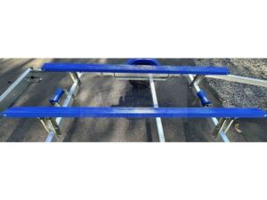 Műanyag borítású párnafa 3000x100x50mm, kék