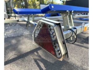 LED2 lámpa, 6 funkció, bal