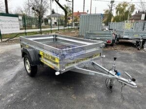 Zaslaw 205SU 2,05x1,22m méretű, 750kg fékezetlen mellsőkerekes fix oldalfalas nyitott utánfutó, használt utánfutó