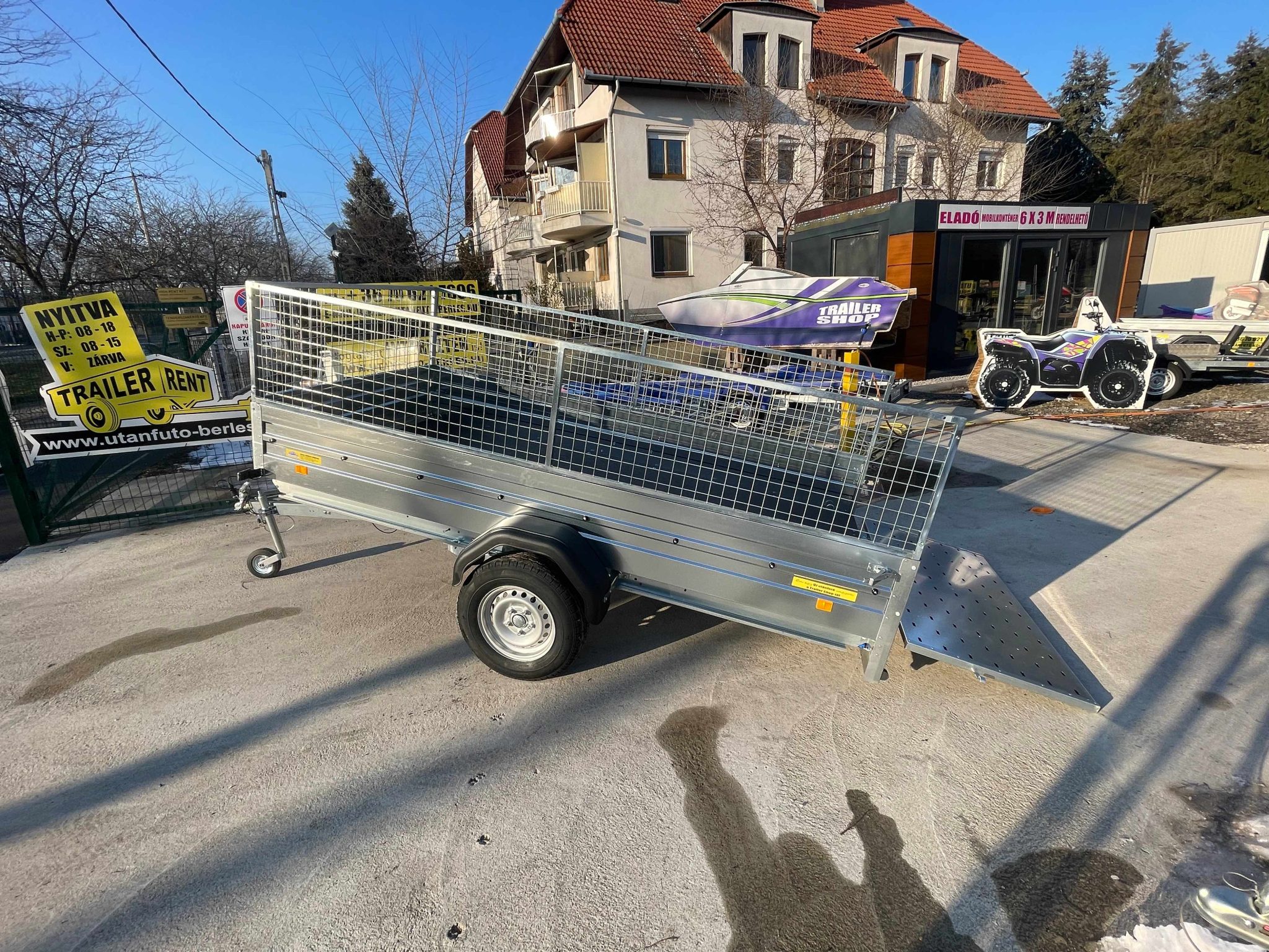 ALFA 13015MN.75 FAB egytengelyes fékezetlen utánfutó RÁCCSAL 294x144cm - 750kg össztömeg