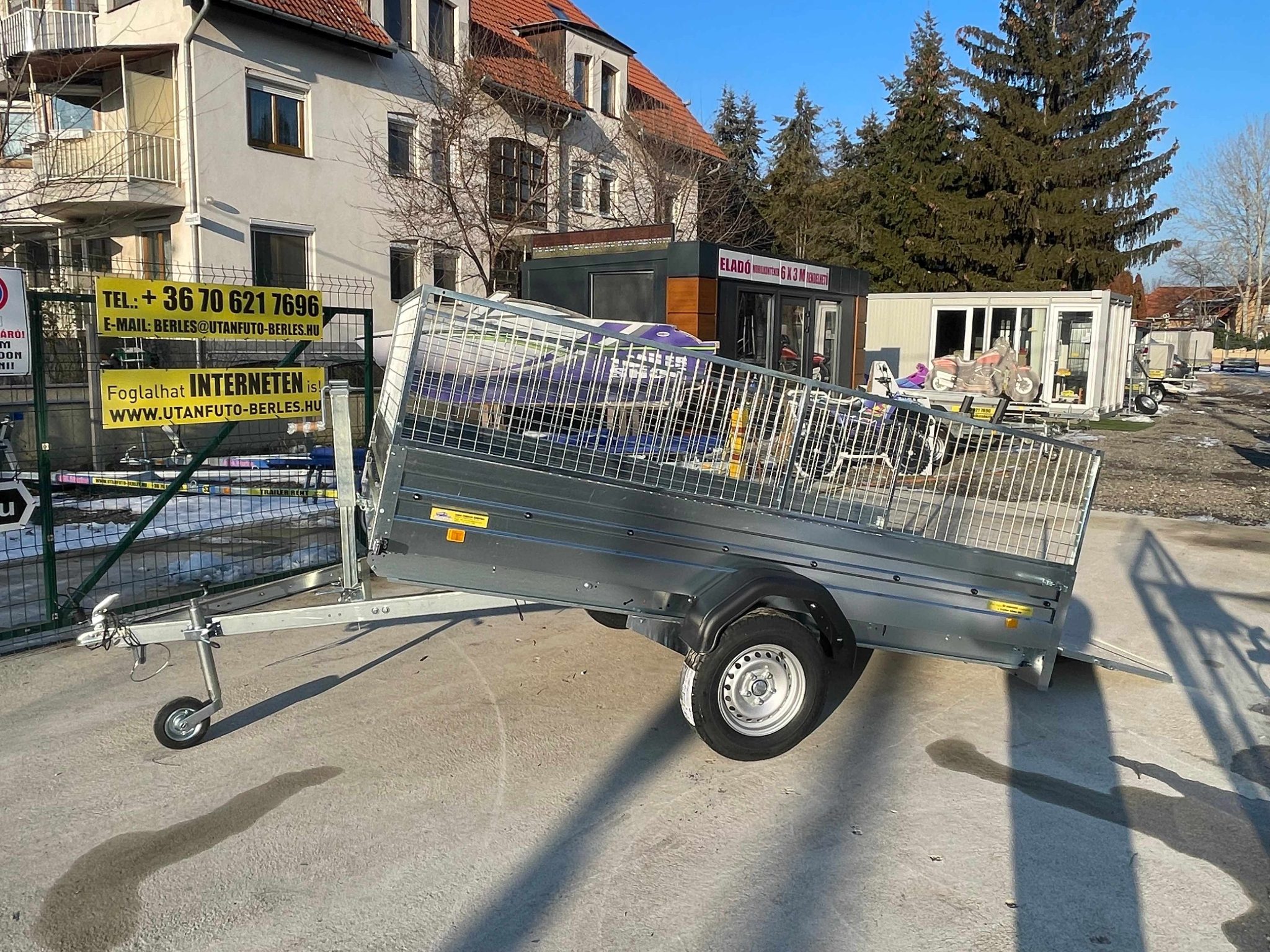ALFA 13015MN.75 FAB egytengelyes fékezetlen utánfutó RÁCCSAL 294x144cm - 750kg össztömeg