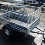 ALFA 12011MN.75 egytengelyes, 2,0x1,08m méretű, 750kg fék nélküli, mellsőkerekes fix oldalfalas nyitott utánfutó RÁCCSAL