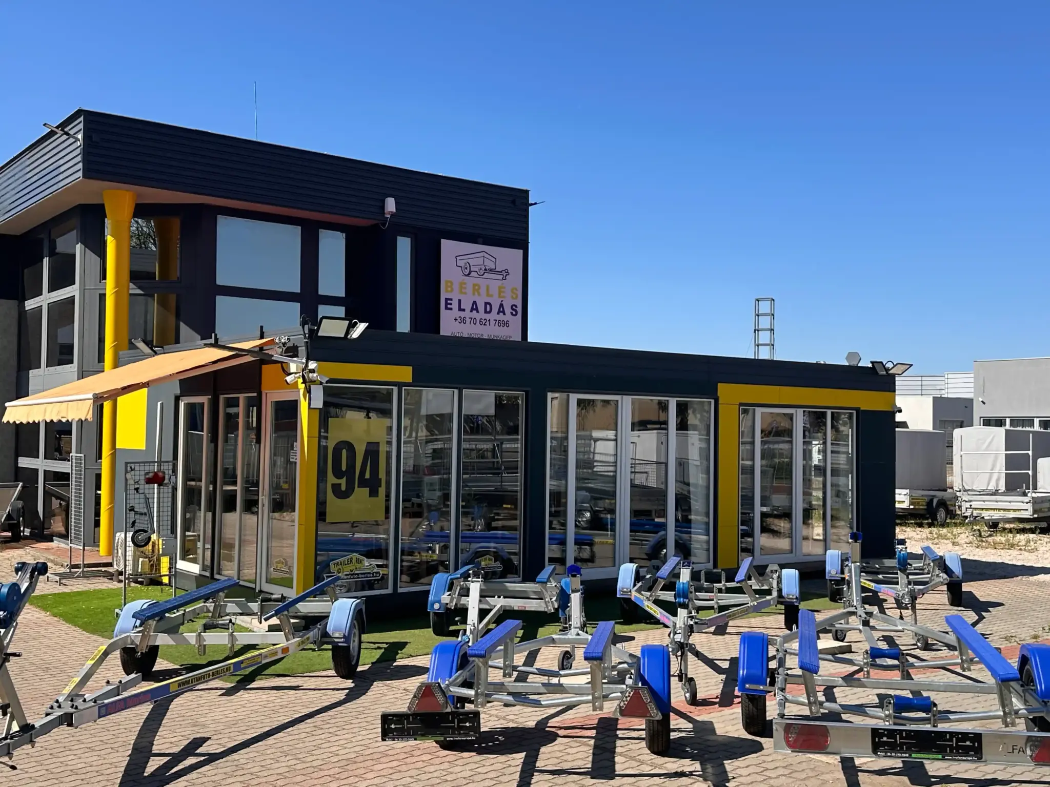 Trailer-Shop telephely 15